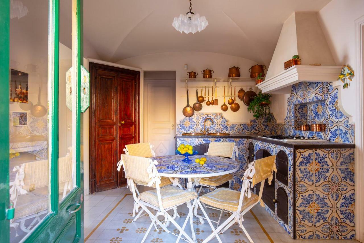 Вілла Solemar Sicilia - Casa Porto Bagnera Санта-Флавія Екстер'єр фото