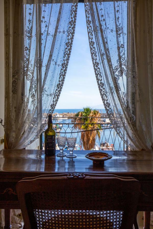 Вілла Solemar Sicilia - Casa Porto Bagnera Санта-Флавія Екстер'єр фото