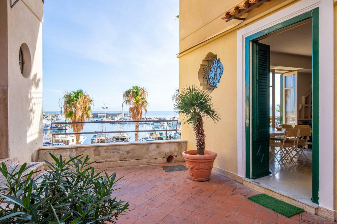 Вілла Solemar Sicilia - Casa Porto Bagnera Санта-Флавія Екстер'єр фото